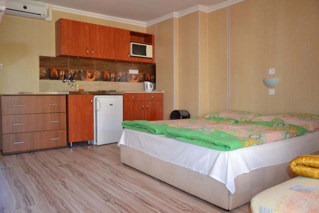 Ferenczi Apartament Hotel Hajdúszoboszló Zewnętrze zdjęcie